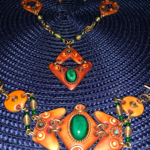 Gorgeous set - Picture 4 of 6